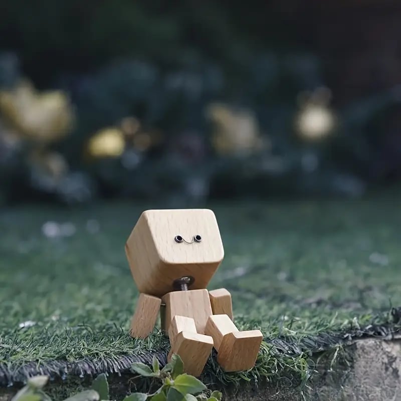 Charming Little Wooden Figure That Sways
