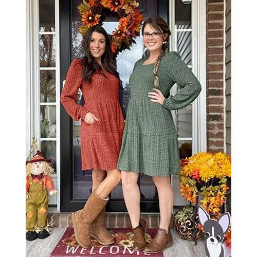 🍂2025 Autumn New Style⏰Women's Square Neck Lantern Sleeve Ribbed Dress