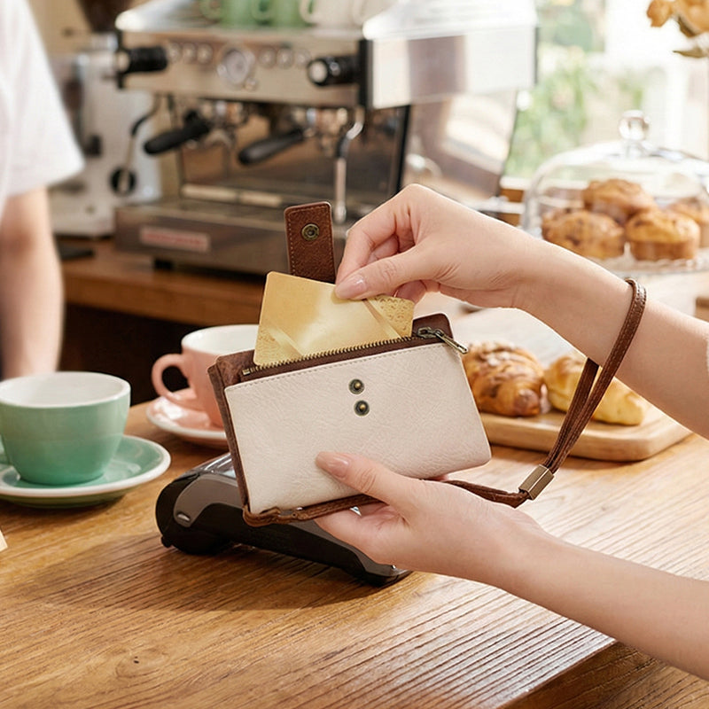 🥳2026 HOT SALE🥳💞50K+ SOLD!👛🛡️ 50% OFF! Women's RFID Blocking Leather Wallet – Blocks digital pickpockets. Soft leather, multiple slots. Secure & stylish. 👜💳