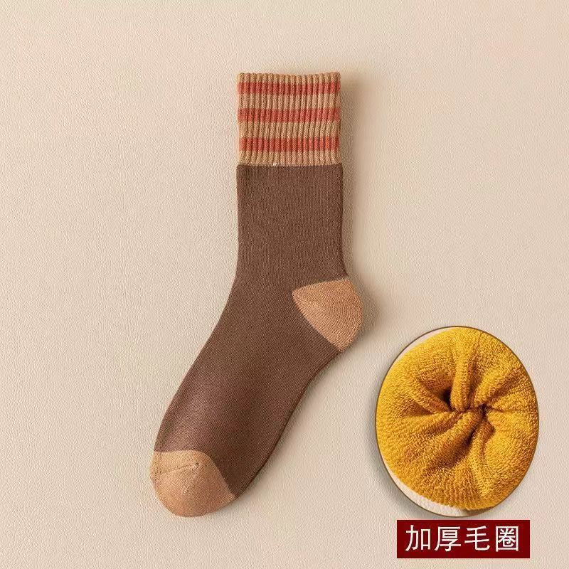 【🔥Buy 10 pairs, get 10 pairs free】🧦Autumn and winter fashion mid-calf deodorant