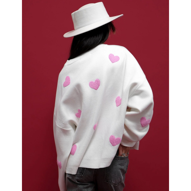 Fashionable Embroidered Heart Loose Round Neck Long Sleeve Knitted Sweater