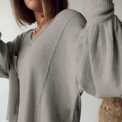 ✨ Women’s Casual V-Neck Knit Top – Soft, Flattering & Perfect for Any Occasion