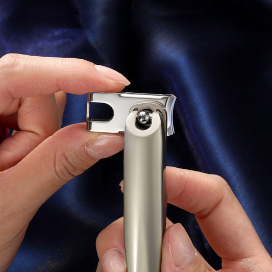 💎【The Effortless Nail Clipper】✨360° Swivel Head for Easy Left & Right Hand Use - 💖No More Awkward Angles or Struggling
