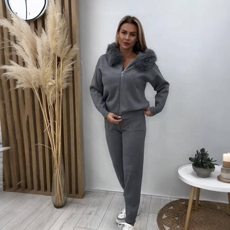Women’s Plush Collar Zip-Up Hoodie & Jogger Set