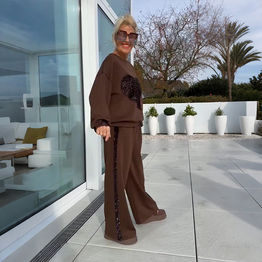 ✨ Women’s Sequin Heart Top & Pants 2-Piece Set – Premium Quality, Modern Comfort ✨