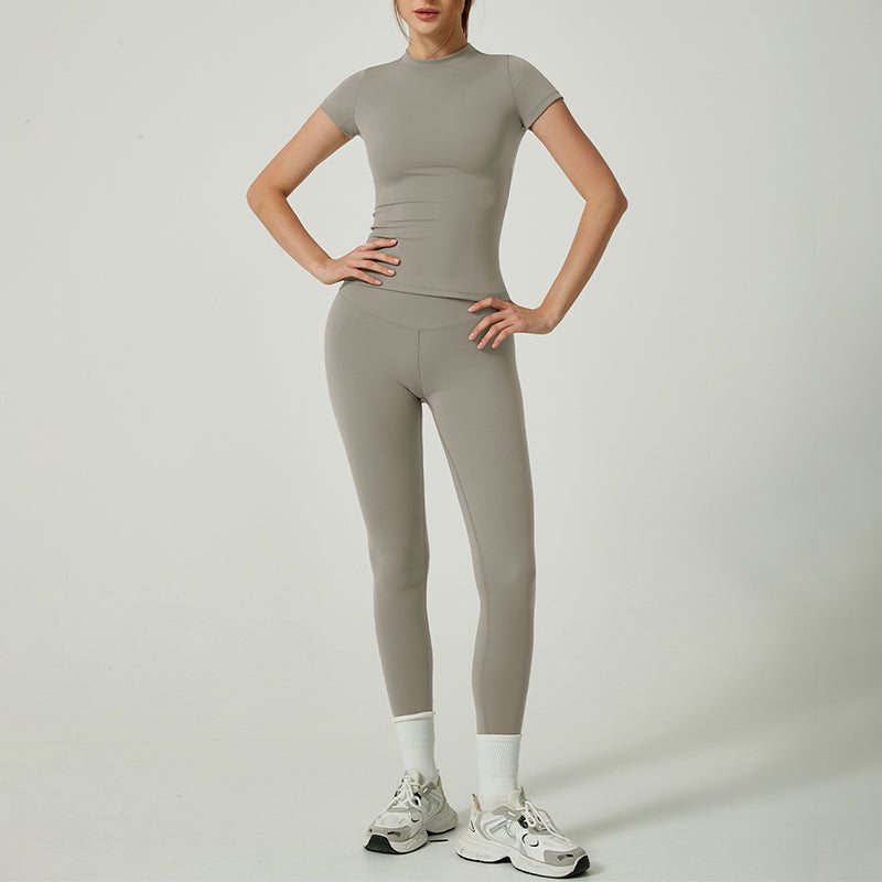 🏃‍♀️Women's 2-Piece Activewear Set – High-Stretch, Moisture-Wicking & Buttery-Soft